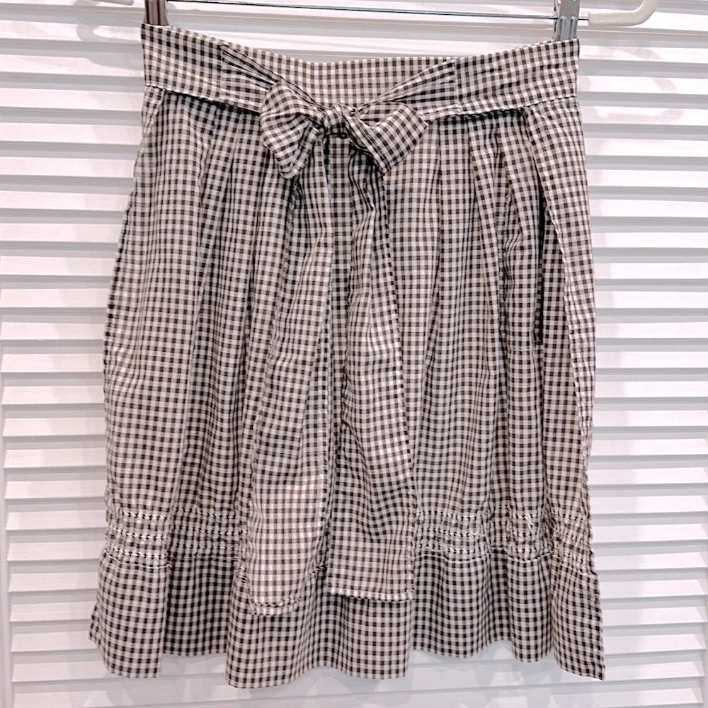 Handmade Vintage Apron with Pocket Gingham Fabric Stitched Detail - Picture 6 of 7